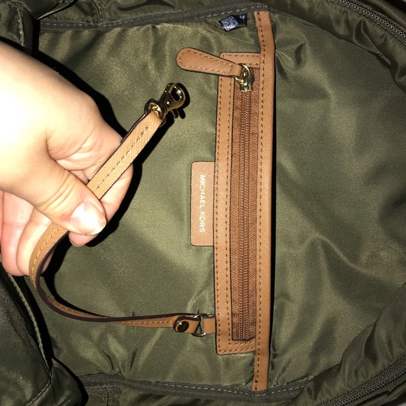 MICHAEL, Michael Kors Kelsey Large backbag - Picture 6 of 8